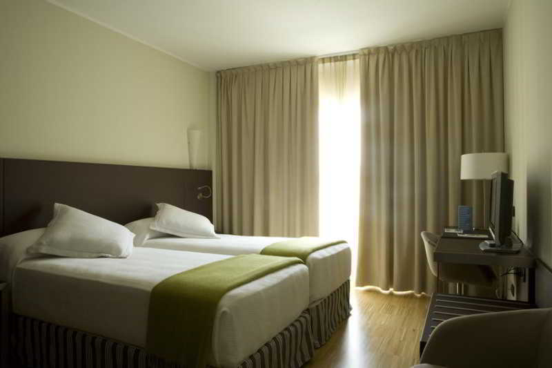Nh Savona Darsena Hotel Room photo